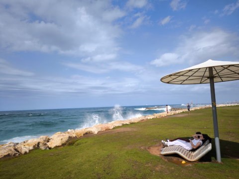 Tel aviv beach